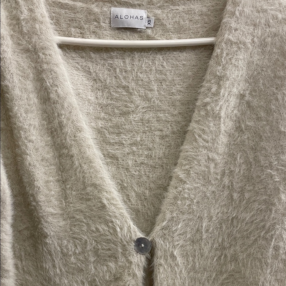 ALOHAS Soft Cream Cardigan Sweater - Picture 2 of 8